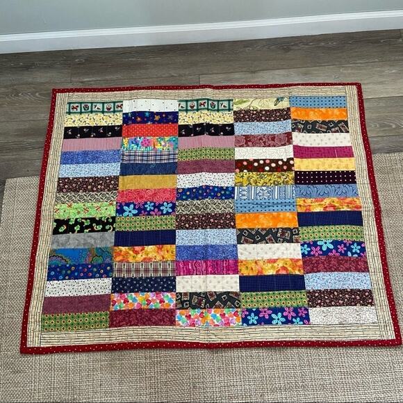 Crib quilt or Wall Hanging handmade Quilt 35”x44” - Picture 3 of 5